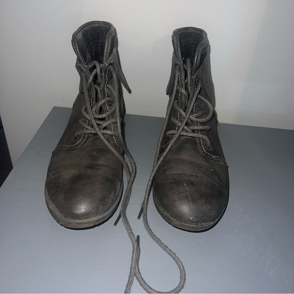 Cliffs by White Mountain Nadelle Grey Boots size 9.5